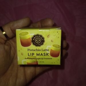 Woolzies Pistachio Latte Lip Mask - Hydrating Overnight Lip Treatment